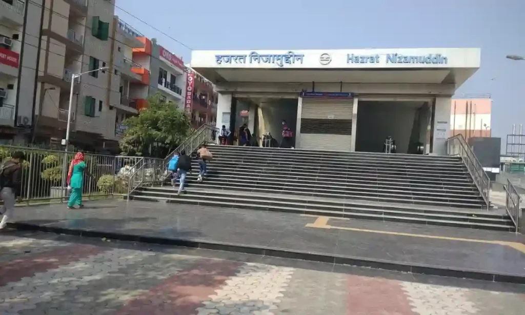 Hazrat Nizamuddin Metro Station