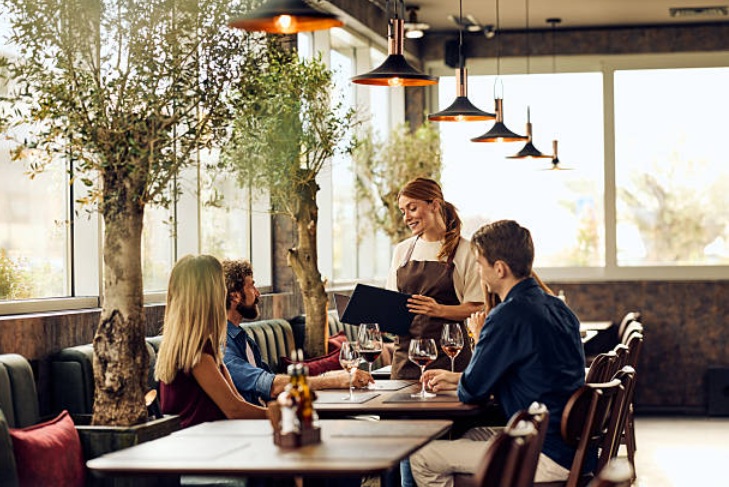 How To Organize A Restaurant Menu Without Overloading Customers